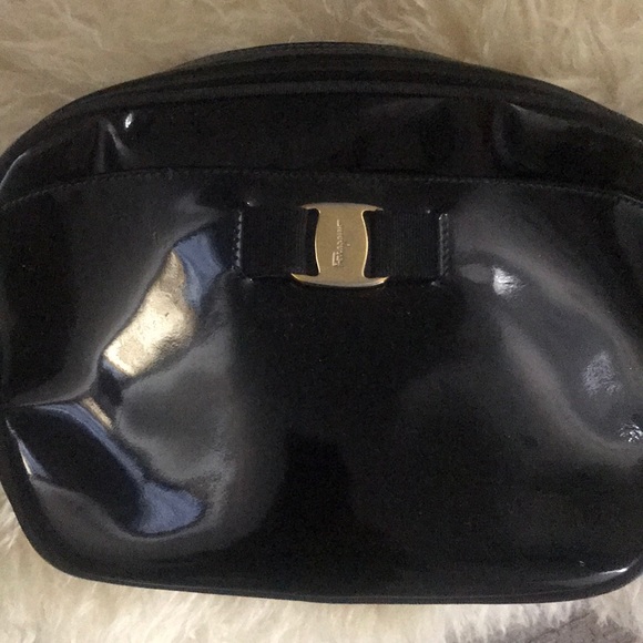 Salvatore Ferragamo vara crossbody